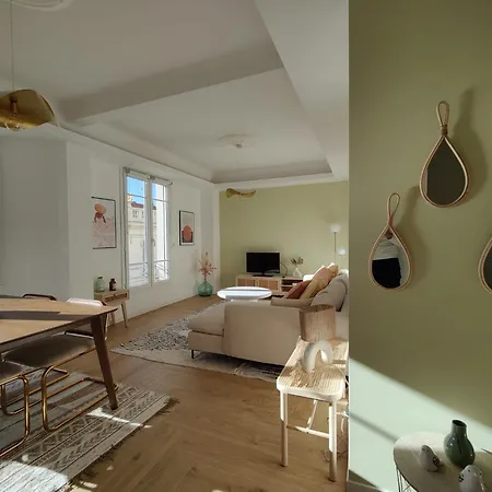 Centre-ville 2 P Climatise Apartment *